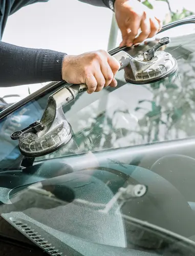 Mobile auto glass service in Houma, Louisiana